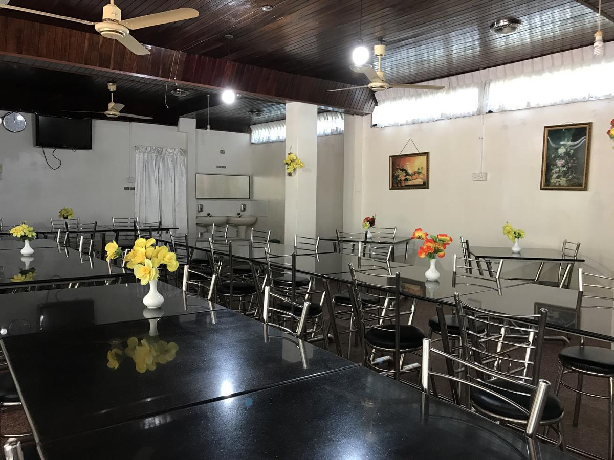 Gnaanams Hotel And Restaurant ジャフナ エクステリア 写真